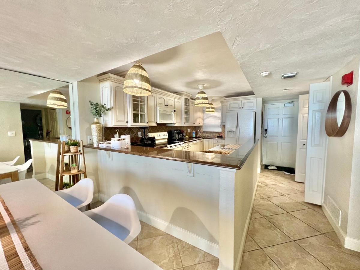 Beach Oasis 704 Lovely Daytona Ocean Front For 5 Sleeps Up To 12 Дейтона-Біч Екстер'єр фото