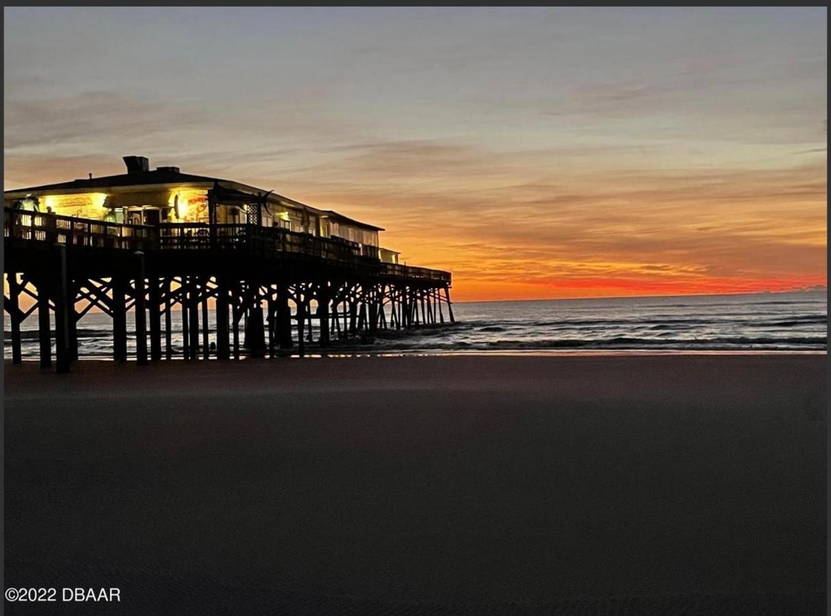 Beach Oasis 704 Lovely Daytona Ocean Front For 5 Sleeps Up To 12 Дейтона-Біч Екстер'єр фото