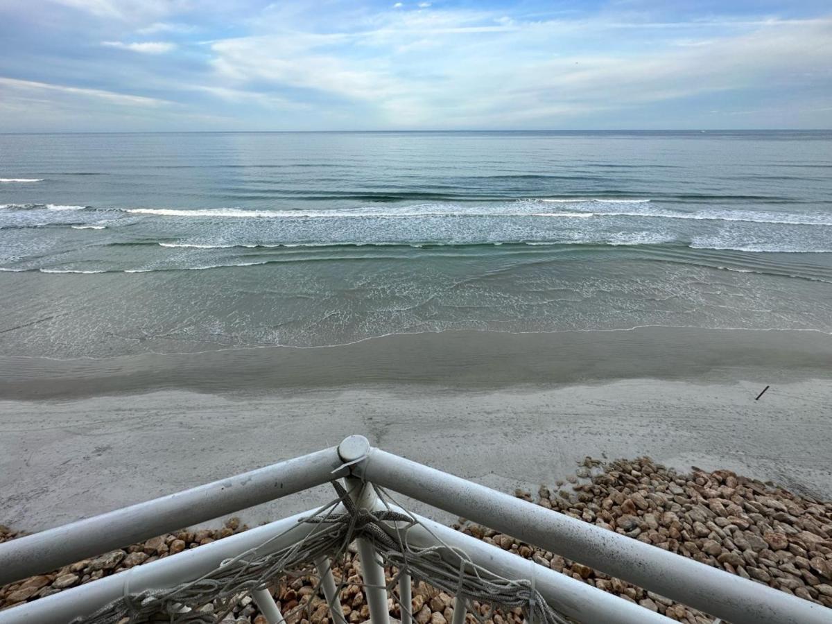 Beach Oasis 704 Lovely Daytona Ocean Front For 5 Sleeps Up To 12 Дейтона-Біч Екстер'єр фото