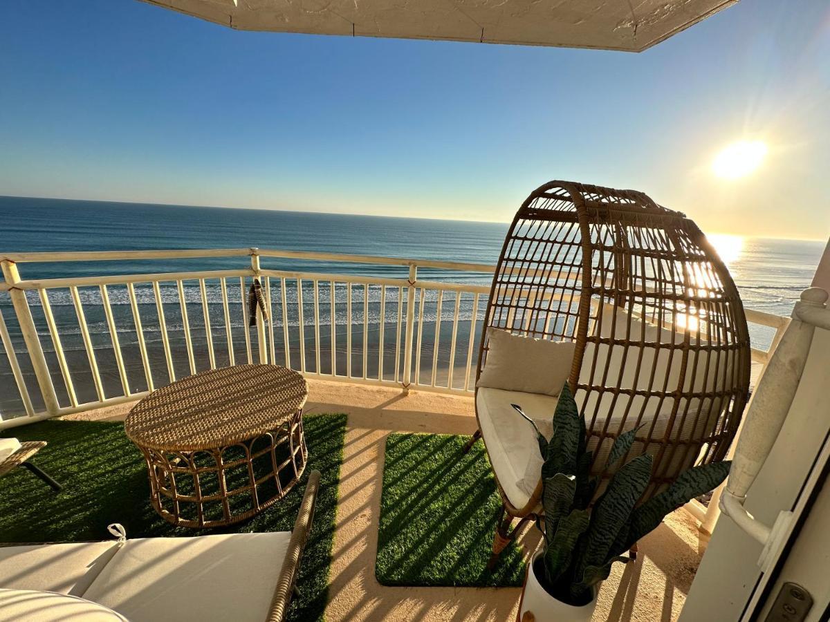 Beach Oasis 704 Lovely Daytona Ocean Front For 5 Sleeps Up To 12 Дейтона-Біч Екстер'єр фото